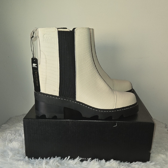 Sorel Shoes - Sorel Joan Now Chelsea Boots Chalk Size US 12